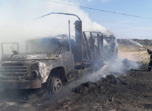 Խոտով բեռնված ԶԻԼ-ն ամբողջությամբ այրվել է