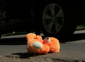 Արարատյան 1-ին զանգվածի շենքերից մեկի բակում վրաերթի են ենթարկել 3-ամյա տղայի