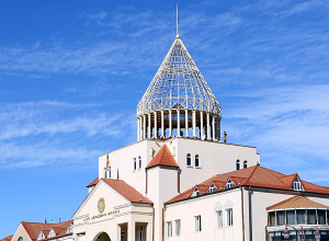 Արցախի ԱԺ խմբակցությունները հանդիպել են ՌԴ խաղաղապահ զորակազմի ղեկավարության հետ