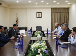 Երևանի քաղաքապետը հանդիպել է Ասիական զարգացման բանկի ներկայացուցիչների հետ
