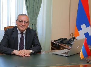 Արթուր Թովմասյանը արձագանքել է Ալիեւի աշխատակազմի՝ Արցախի իշխանության ներկայացուցիչներին Բաքու հրավիրելուն