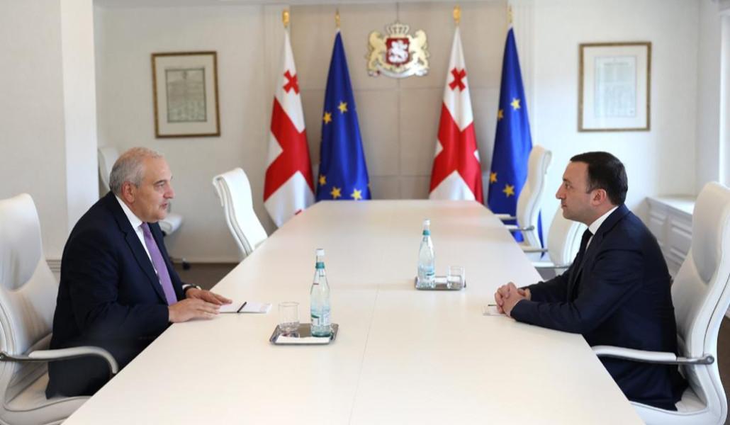 304098885_2401657916643470_1596347529278622579_n