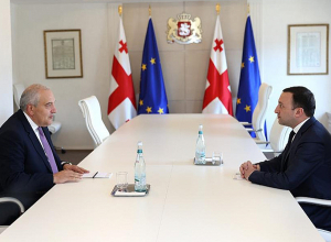 Դեսպան Ռուբեն Սադոյանը հրաժեշտի հանդիպում ունեցավ Իրակլի Ղարիբաշվիլիի հետ