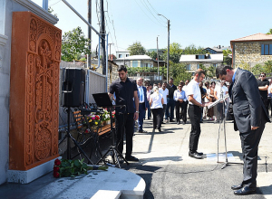 Արայիկ Հարությունյանը ներկա է գտնվել 44-օրյա պատերազմում զոհված Արտյոմ Ավագյանի հիշատակին նվիրված հուշարձանի բացմանը