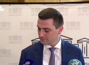 Ամեն տաքսու պատվերից 100 դրամ կգանձվի, այսպիսով գները 100 դրամ կթանկանան.  փոխնախարար