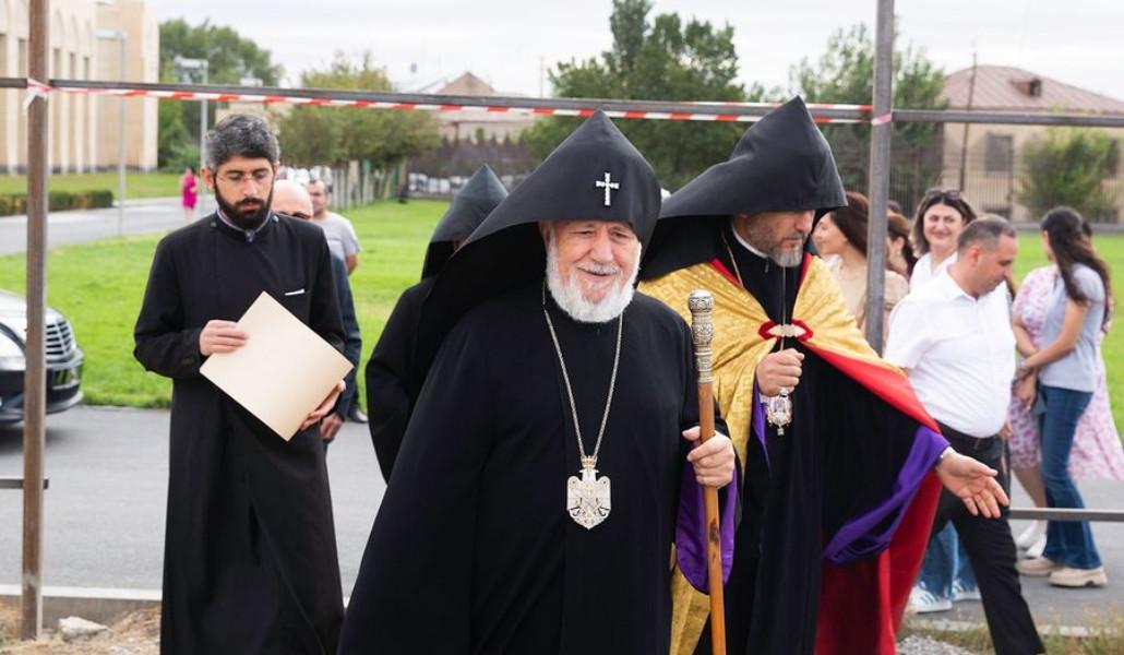 305794623_1994389307419697_8069375057667231464_n