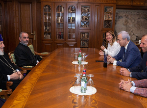 Կաթողիկոսն ընդունեց ՏՏ ոլորտում 2021 թ. ՀՀ պետական մրցանակի դափնեկիր Լեոն Սթոկին