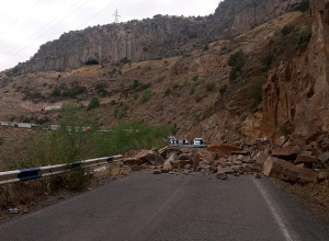 Լուսագյուղ-Երասխահուն հատվածում գտնվող կամրջի վնասման հետևանքով երթևեկությունն իրականացվում է մեկ գոտիով