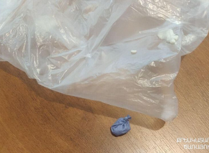 Մաստակը՝ որպես թմրանյութ փոխանցելու միջոց