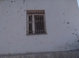 Սոթքում վնասվել է համայնքապետարանի շենքը, տներ են այրվել․ լուսանկարներ