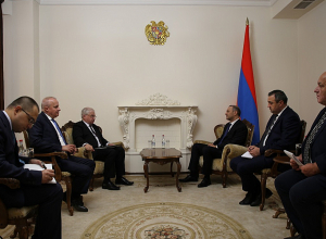 ԱԽ քարտուղար Արմեն Գրիգորյանը երեկ հանդիպել է ԵԱՀԿ-ի Մինսկի խմբի ռուսաստանցի համանախագահ Իգոր Խովաևի հետ