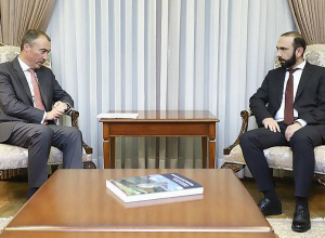 Глава МИД РА принял специального представителя ЕС на Южном Кавказе и по вопросу кризиса в Грузии