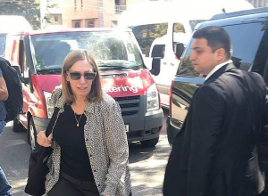 Անդերա Վիկտորինը, Լին Թրեյսին ու միջազգային այլ դիվանագետներ Ջերմուկում են․ հանդիպում՝ ՀՀ ԳՇ պետի հետ