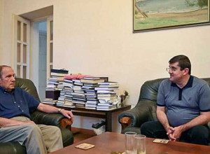 Լևոն Տեր-Պետրոսյանը հանդիպել է ԼՂՀ նախագահ Արայիկ Հարությունյանին