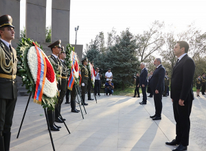 ԱԺ-ն հրապարակել է կադրեր Եռաբլուր այցից
