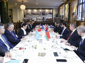 Мирзоян представил агрессию Азербайджана министрам иностранных дел Лаврову и ОДКБ в Нью-Йорке