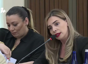 Եթե Ձեր աչքերը եռանկյունի են կամ քառակուսի, ինձ ասեք այդ մասին․ Թեհմինա Վարդանյանը՝ Արման Անտոնյանին