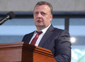 Վերաքննիչ քրեական դատարանի դատավոր Ալեքսանդր Ազարյանը հրաժարականի դիմում է ներկայացրել