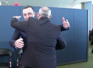 Փաշինյանը Վրաստանի վարչապետին ներկայացրել է ՀՀ տարածքների օկուպացիային առնչվող իրավիճակը