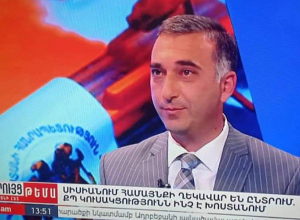 Հանրային հեռուստաընկերությունը ՏԻՄ ընտրություններին նախորդող՝ լռության օրը հեռարձակում է  ՔՊ-ի թեկնածու Արմեն Հակոբջանյանի հարցազրույցը