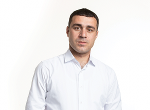 ԱԺ «Հայաստան» խմբակցության պատգամավոր Թադևոս Ավետիսյանի օգնական Գերասիմ Վարդանյանը կմնա կալանքի տակ