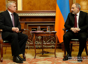 Никол Пашинян принял генерального секретаря ОДКБ Станислава Зася