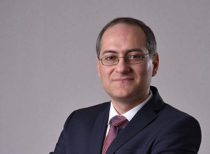 Ամենայն Հայոց Կաթողիկոսը և Առաջին նախագահը 40 տարվա գործընկերներ են․ Մուսինյանի պարզաբանումը