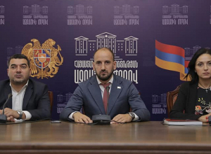 Պատգամավորները շնորհակալություն են հայտնել Մաքսիմոս Խարակոպուլոսին՝ Ադրբեջանի գործողությունները հասցեական դատապարտելու համար