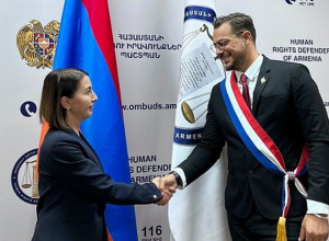 Кристин Григорян приняла делегацию французских официальных лиц, журналистов и юристов