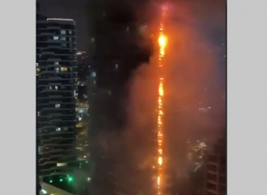 Ստամբուլում 24-հարկանի երկնաքեր է այրվել