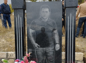 Արցախում ծաղիկներ են խոնարհել ԱՀ ՆԳ ոստիկանության չորս ծառայողների հիշատակին