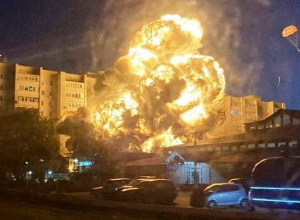 В российском городе Ейск разбился военный самолет