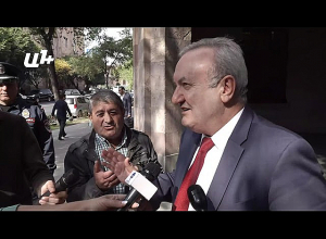 Երևի ինձ տեղը չեք բերում․ թեժ խոսակցություն՝ քաղաքացու և Վահրամ Դումանյանի միջև