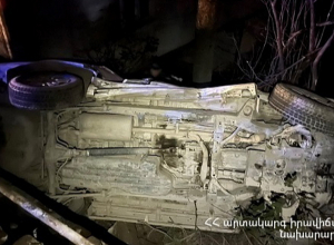 Դիլիջանում «Toyota Prado»-ն ճամփեզրին կողաշրջվել է․ կան տուժածներ