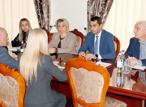 Գեղարքունիքի մարզպետը ընդունել է Հայկական Կարմիր խաչի ընկերության գործադիր տնօրենին