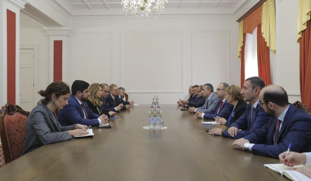 thumbnail_AH5I9526 copy