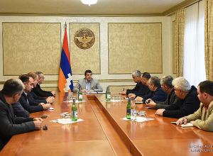 Արցախի նախագահը ԱՀ Ազգային ժողովի քաղաքական ուժերի հետ քննարկել է արտաքին քաղաքական վերջին զարգացումները