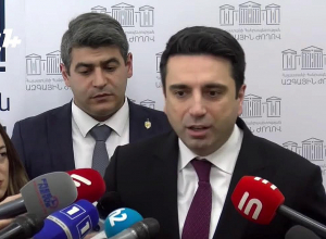 Брифинг Алена Симоняна: ПРЯМОЙ ЭФИР