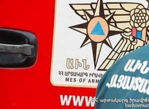 Գոշ-Դիլիջան ավտոճանապարհին ավտոբուսն արգելափակվել է փոսում