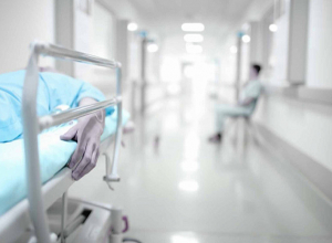 Արմավիրում վիրավորում ստացած ոստիկանը վիրահատվել է. ի՞նչ վիճակում է նա