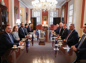 В Вашингтоне проходит встреча делегаций во главе с главами МИД Армении и Азербайджана