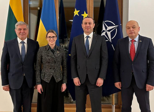 ԱԽ քարտուղար Արմեն Գրիգորյանը հանդիպել է Կեստուտիս Բուդրիսի, Գալինա Վաշչենկայտեի և Մանտաս Ադոմենասի հետ