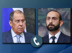 Арарат Мирзоян провел телефонный разговор с Лавровым