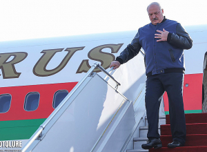 Лукашенко прибыл в Армению