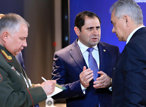 Պապիկյանն ու Շոյգուն մտքեր են փոխանակել