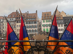 Հայկական եռագույնը բարձրացվեց Ստրասբուրգի քաղաքապետարանի շենքի վրա/ լուսանկարներ