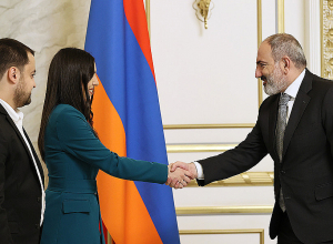 Վարչապետը հյուրընկալել է  Աշխարհի եւ Եվրոպայի պատանեկան առաջնությունների հաղթող Մարիամ Մկրտչյանին