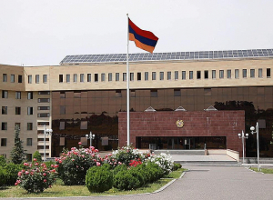 Военнослужащий ВС РА при перевозке продуктов оказался на подконтрольной Азербайджану территории: МО РА