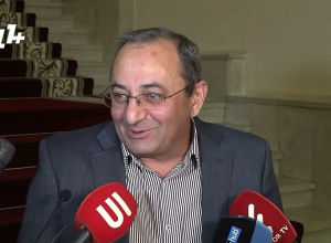 Правительство оказывает давление каждый день: Арцвик Минасян