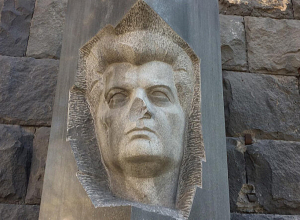 Արցախյան ազատամարտի հերոս Լեոնիդ Ազգալդյանի հուշարձանը վնասելու դեպքի բոլոր հանգամանքները